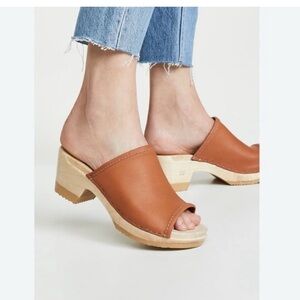 No.6 Daria wooden clog with medium heels.